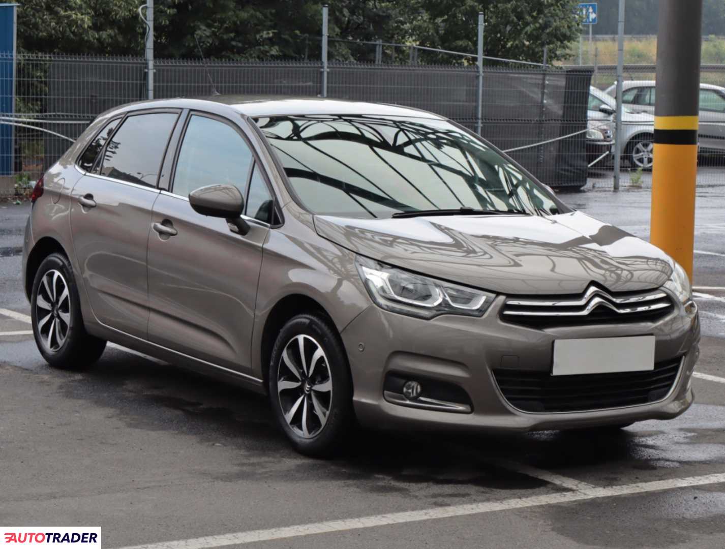 Citroen C4 2017 1.2 108 KM