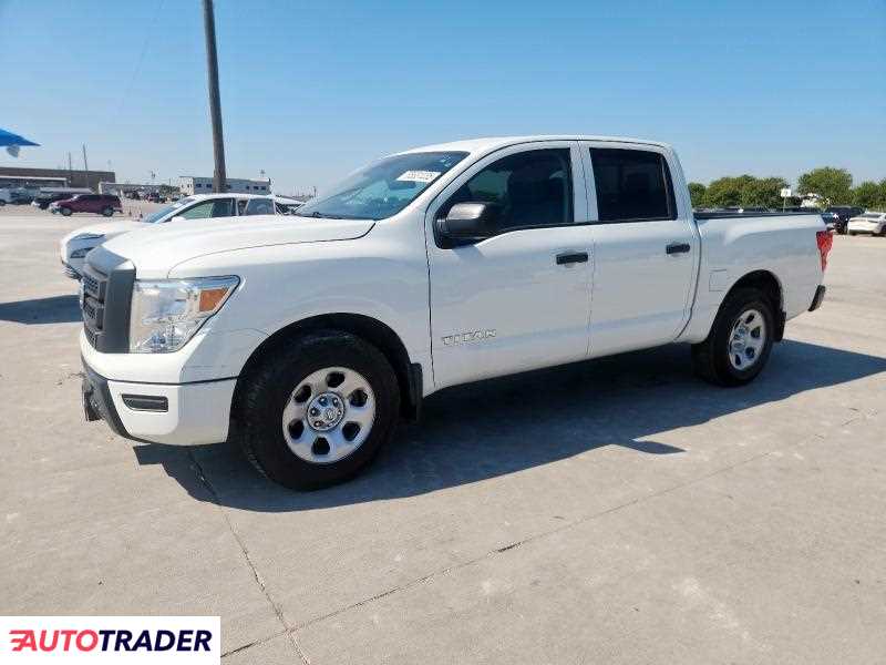 Nissan Titan 2022 5