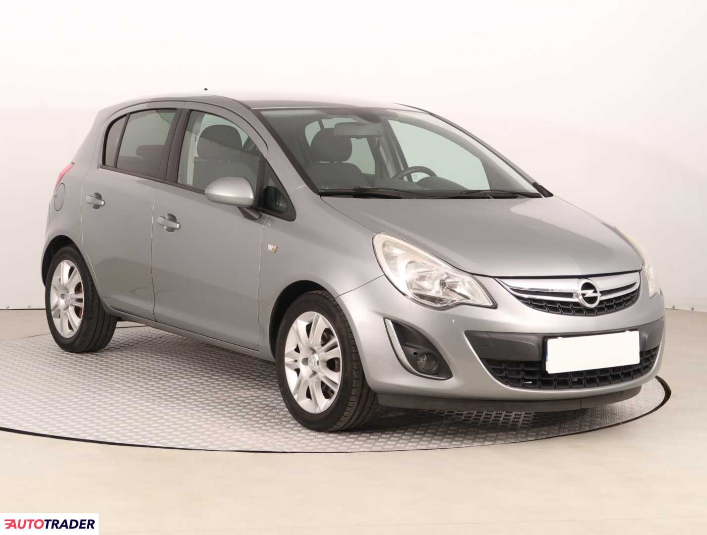 Opel Corsa 2013 1.4 99 KM