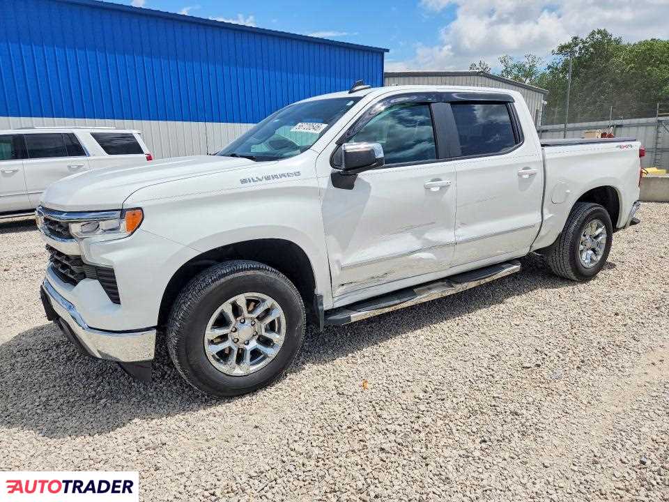 Chevrolet Silverado 2022 5