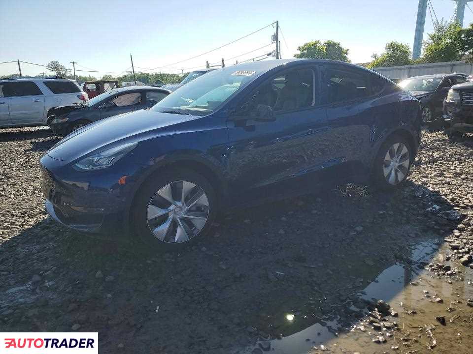 Tesla Model Y 2022