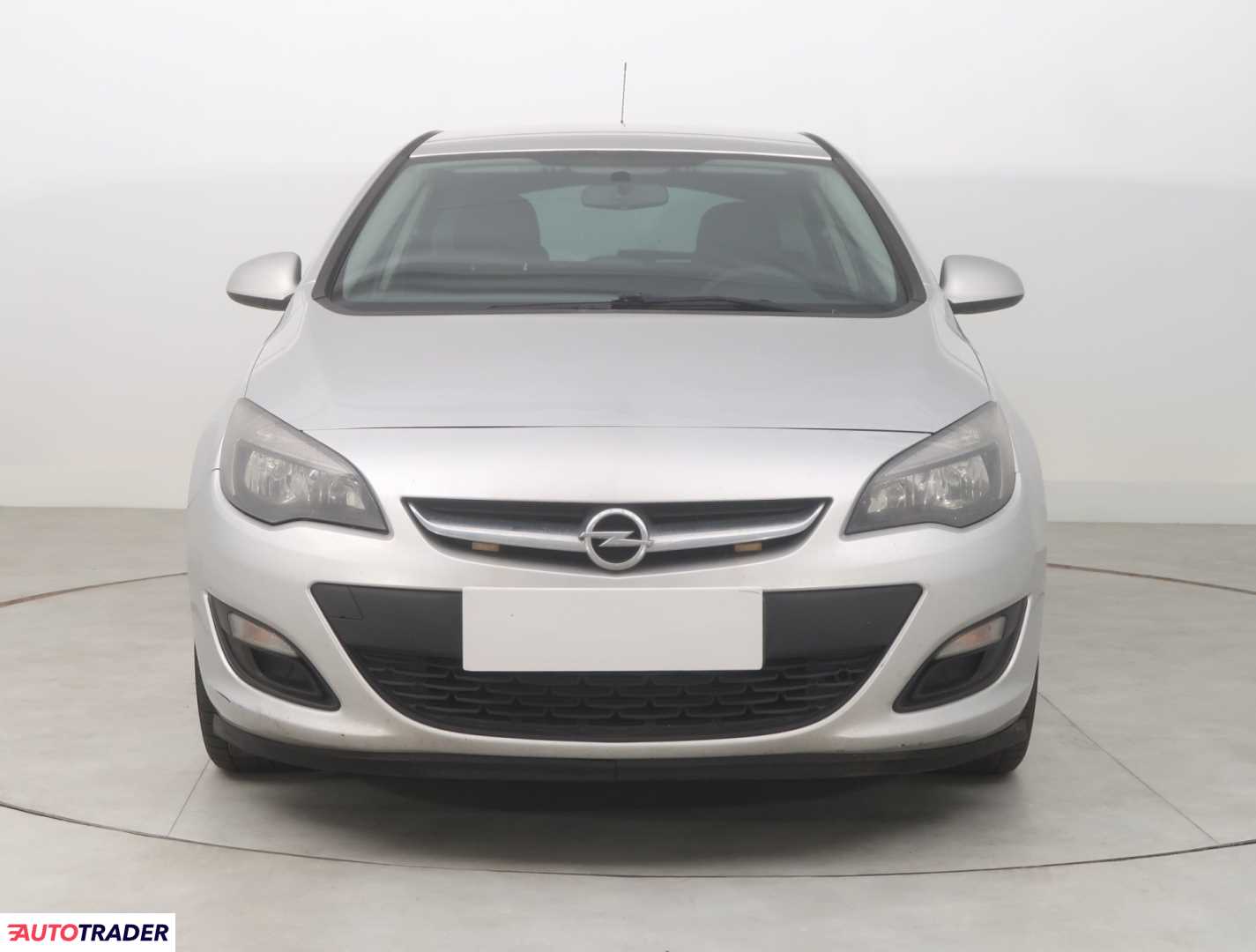 Opel Astra 2015 1.6 108 KM