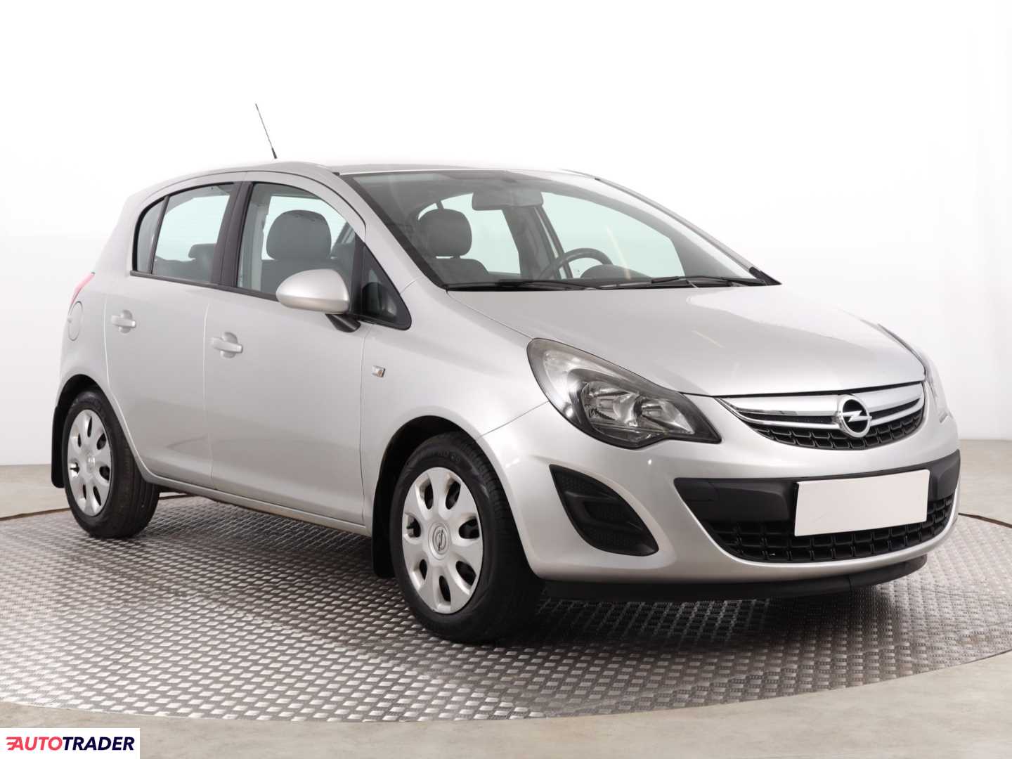 Opel Corsa 1.2 84 KM 2014r. (Piaseczno)