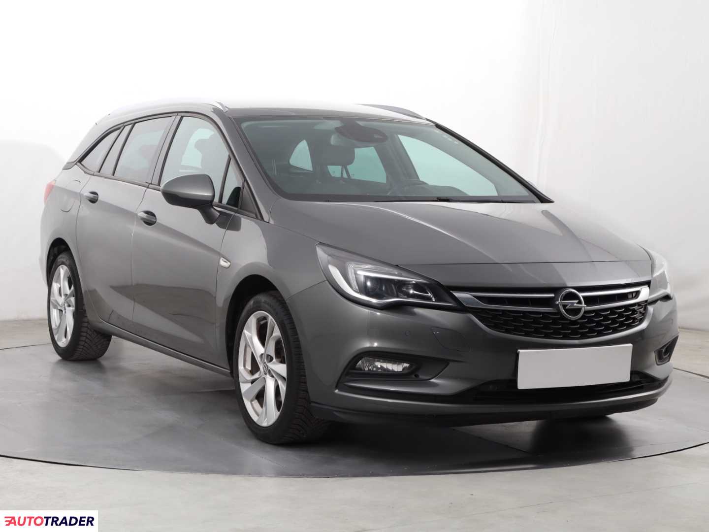Opel Astra 2016 1.4 123 KM