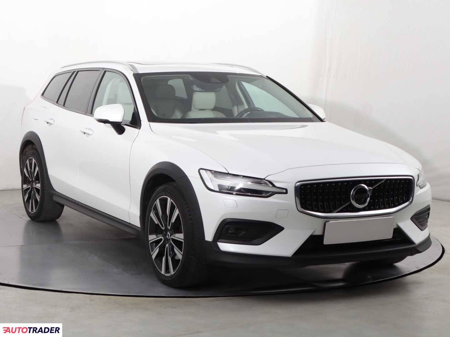 Volvo V60 Cross Country 2020 2.0 197 KM
