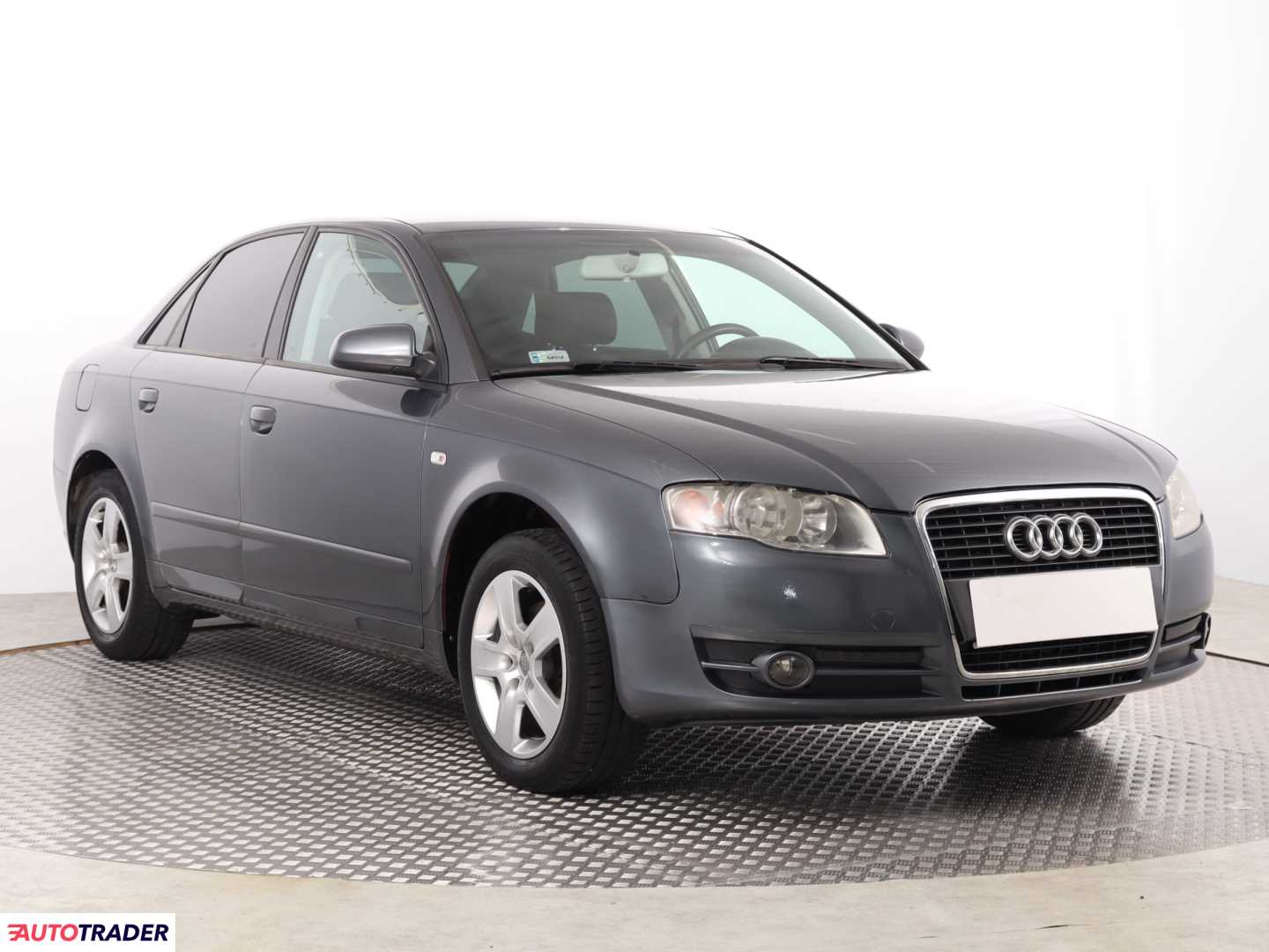 Audi A4 2005 2.0 128 KM