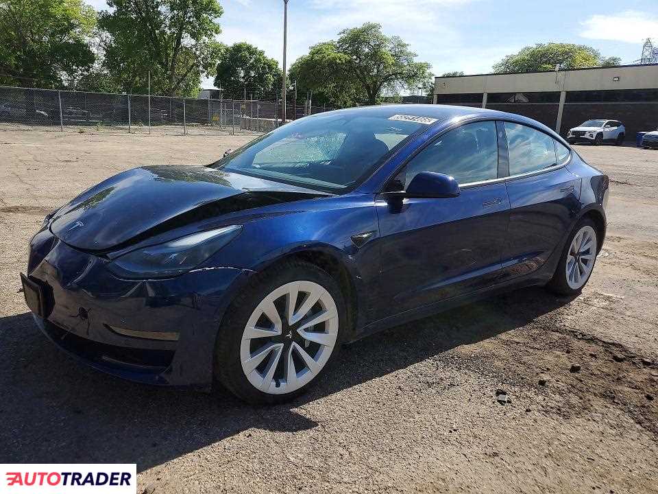 Tesla Model 3 2022
