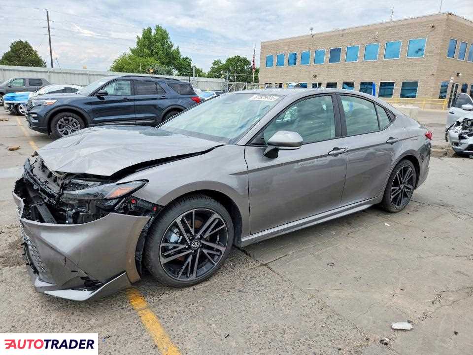 Toyota Camry 2025 2