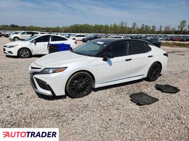 Toyota Camry 2024 3