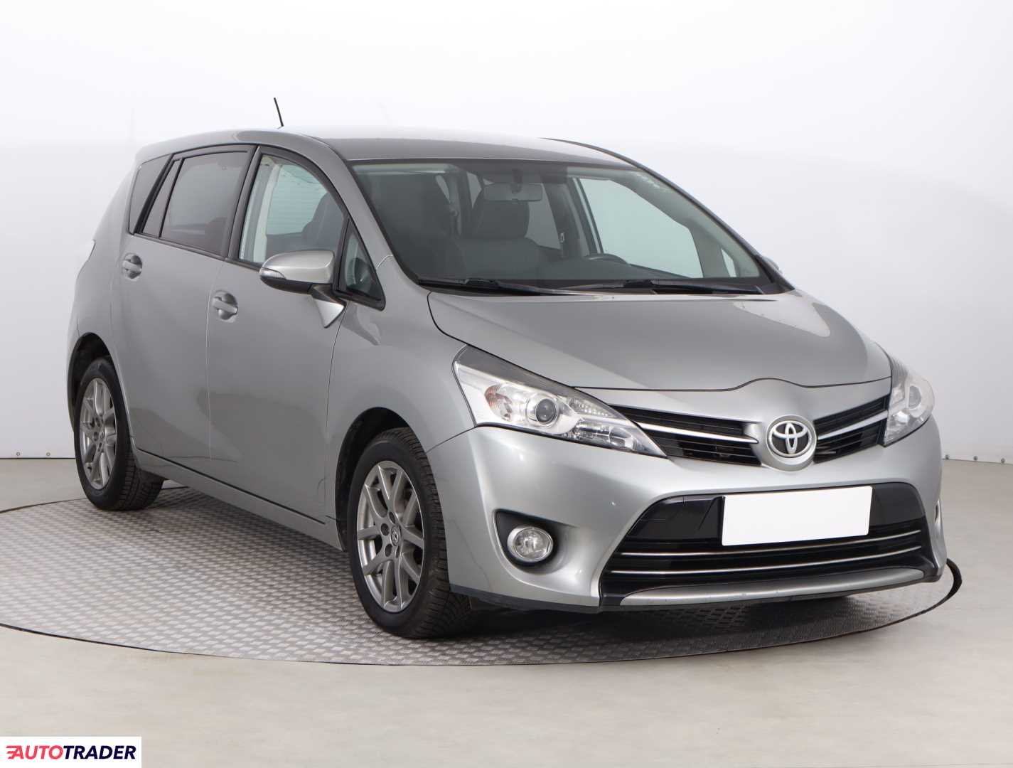 Toyota Verso 2013 2.0 122 KM Toyota Verso 2013 2.0 122 KM