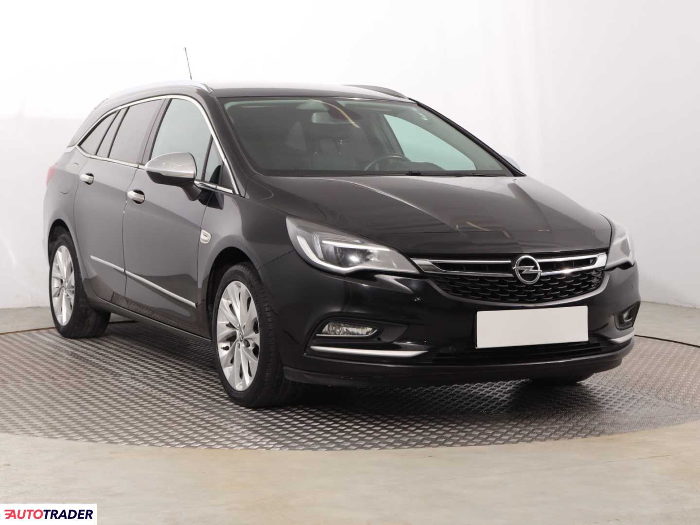 Opel Astra 2017 1.4 147 KM