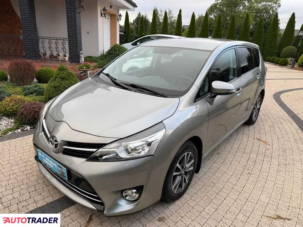 Toyota Verso 2014 2.0 124 KM
