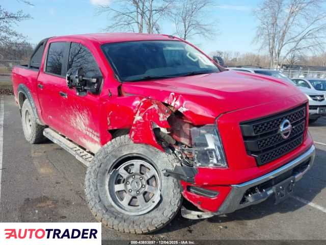 Nissan Titan 2021 5