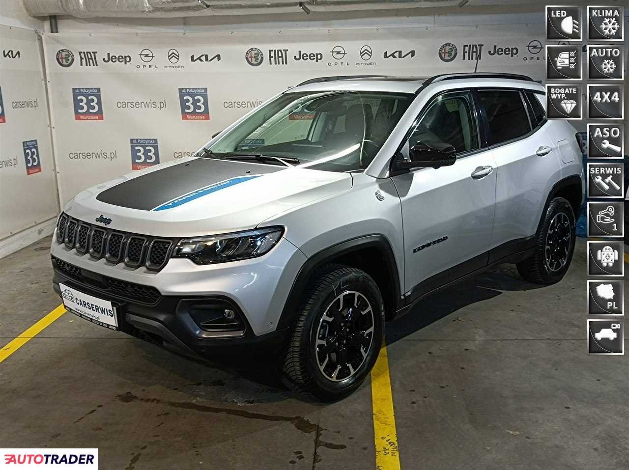 Jeep Compass 2022 1.3 240 KM