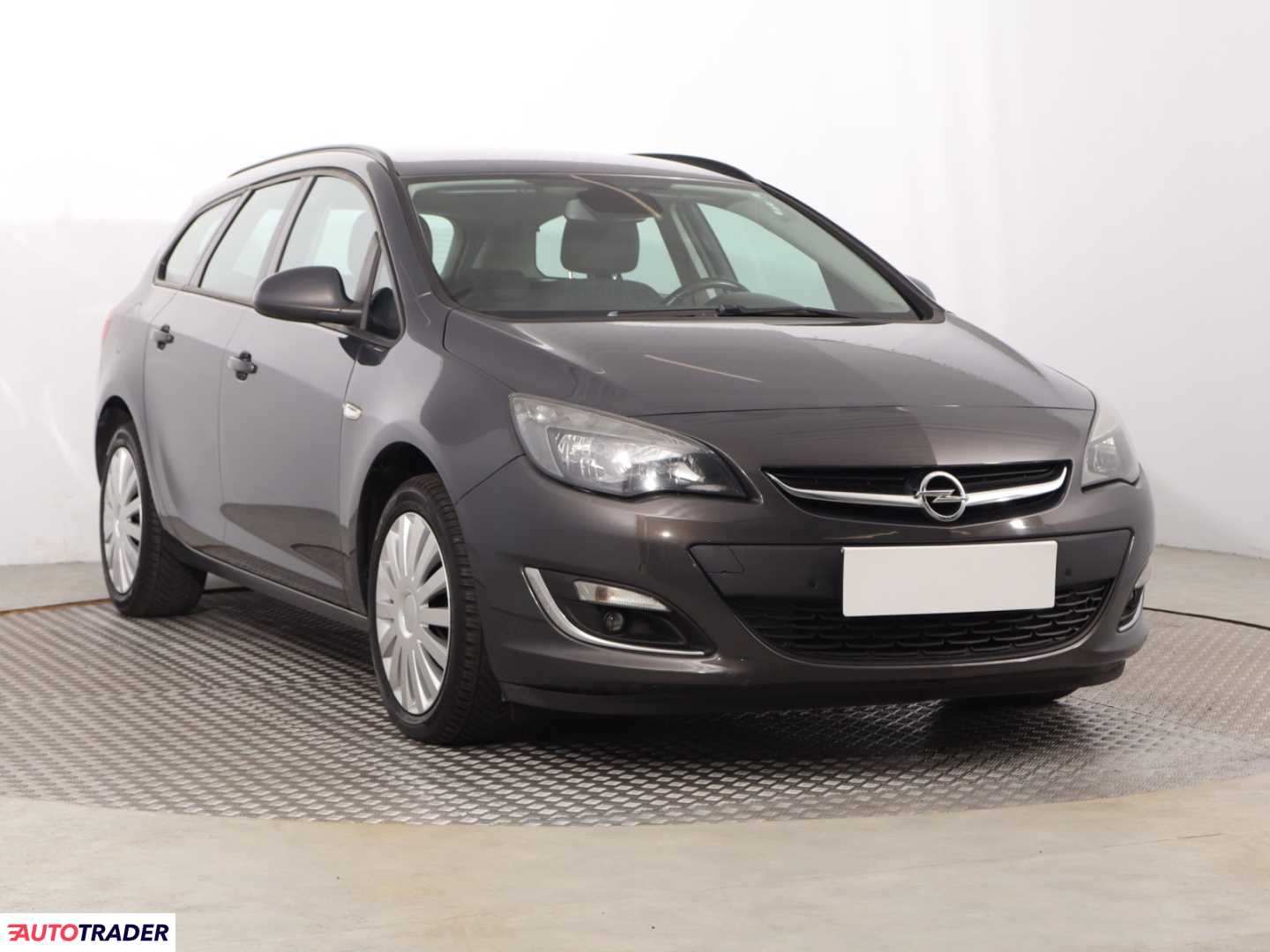 Opel Astra 2013 1.4 118 KM