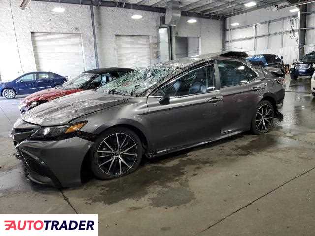 Toyota Camry 2.0 benzyna 2021r. (HAM LAKE)