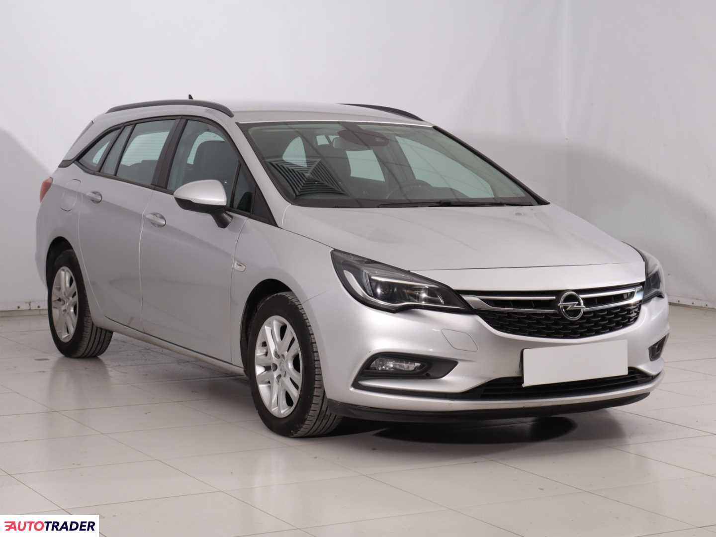 Opel Astra 2019 1.6 108 KM