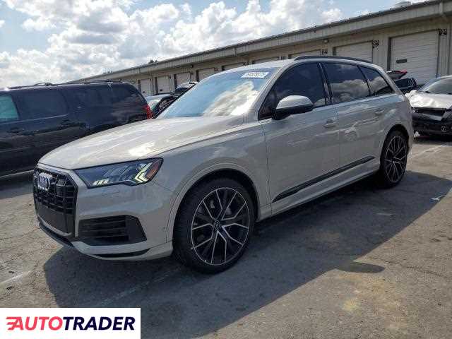 Audi Q7 2021 3