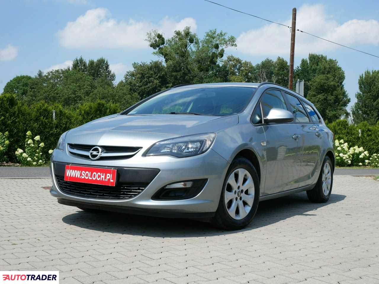 Opel Astra 2014 1.4 100 KM