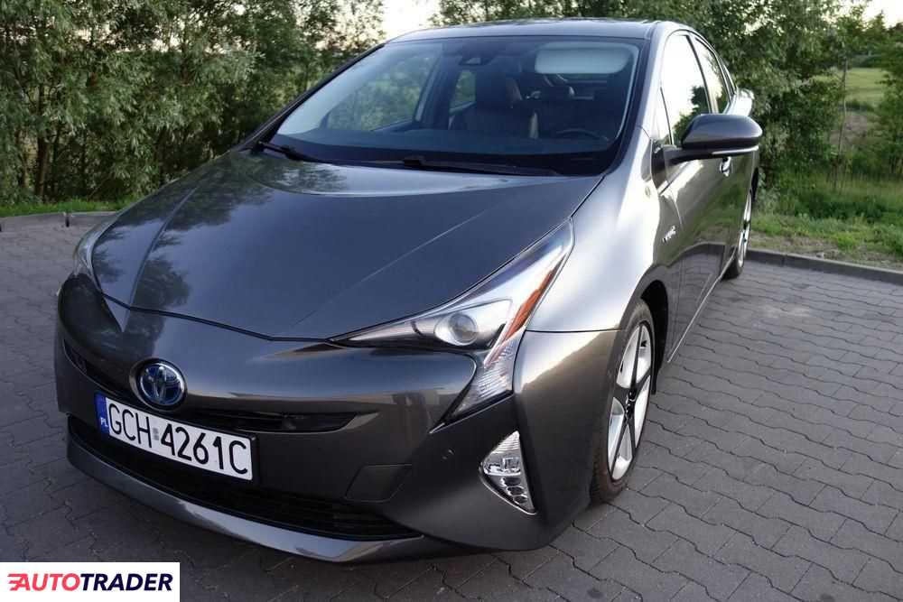 Toyota Prius 2016 1.8 122 KM