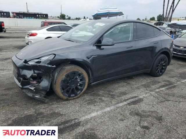 Tesla Model Y 2024 Tesla Model Y 2024