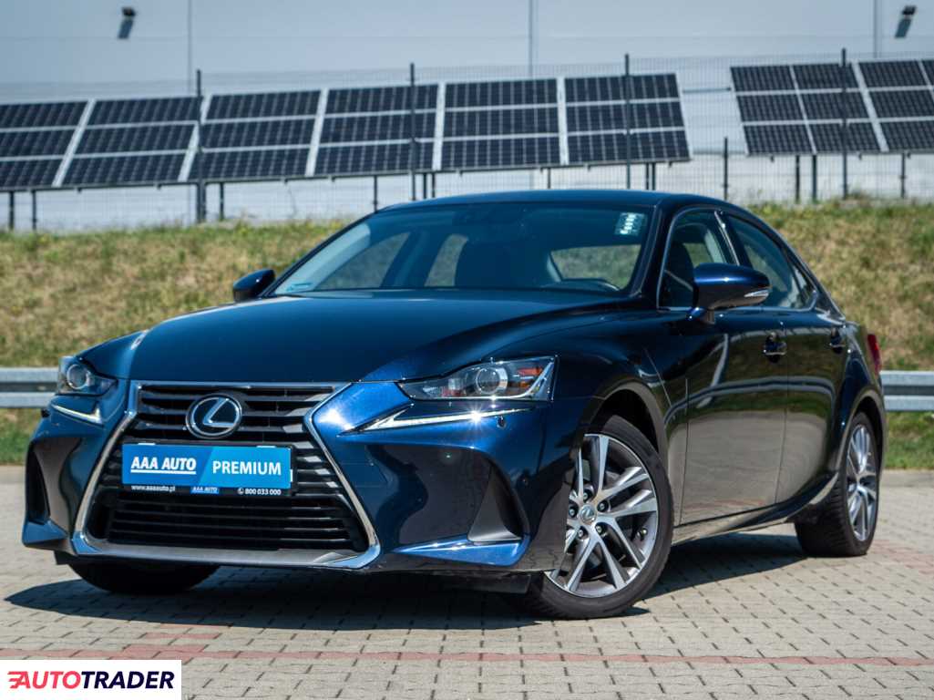 Lexus IS 2018 2.0 241 KM