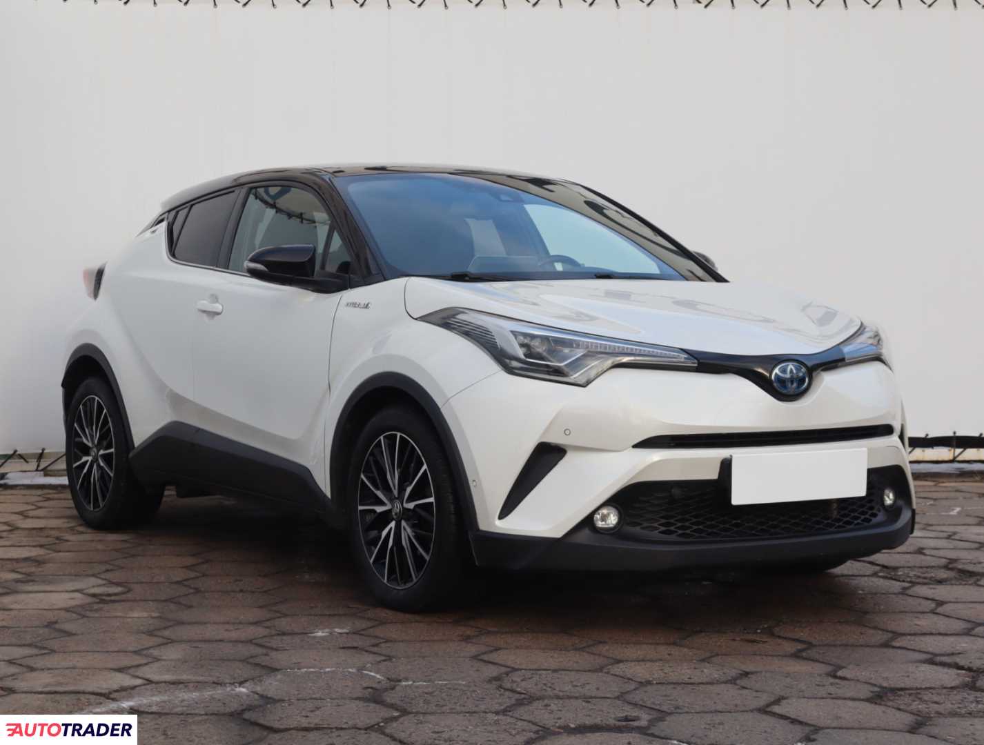 Toyota C-HR 2018 1.8 120 KM