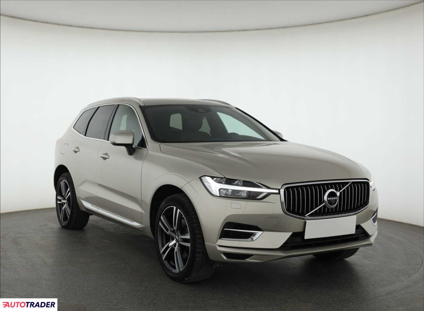 Volvo XC60 2020 2.0 386 KM