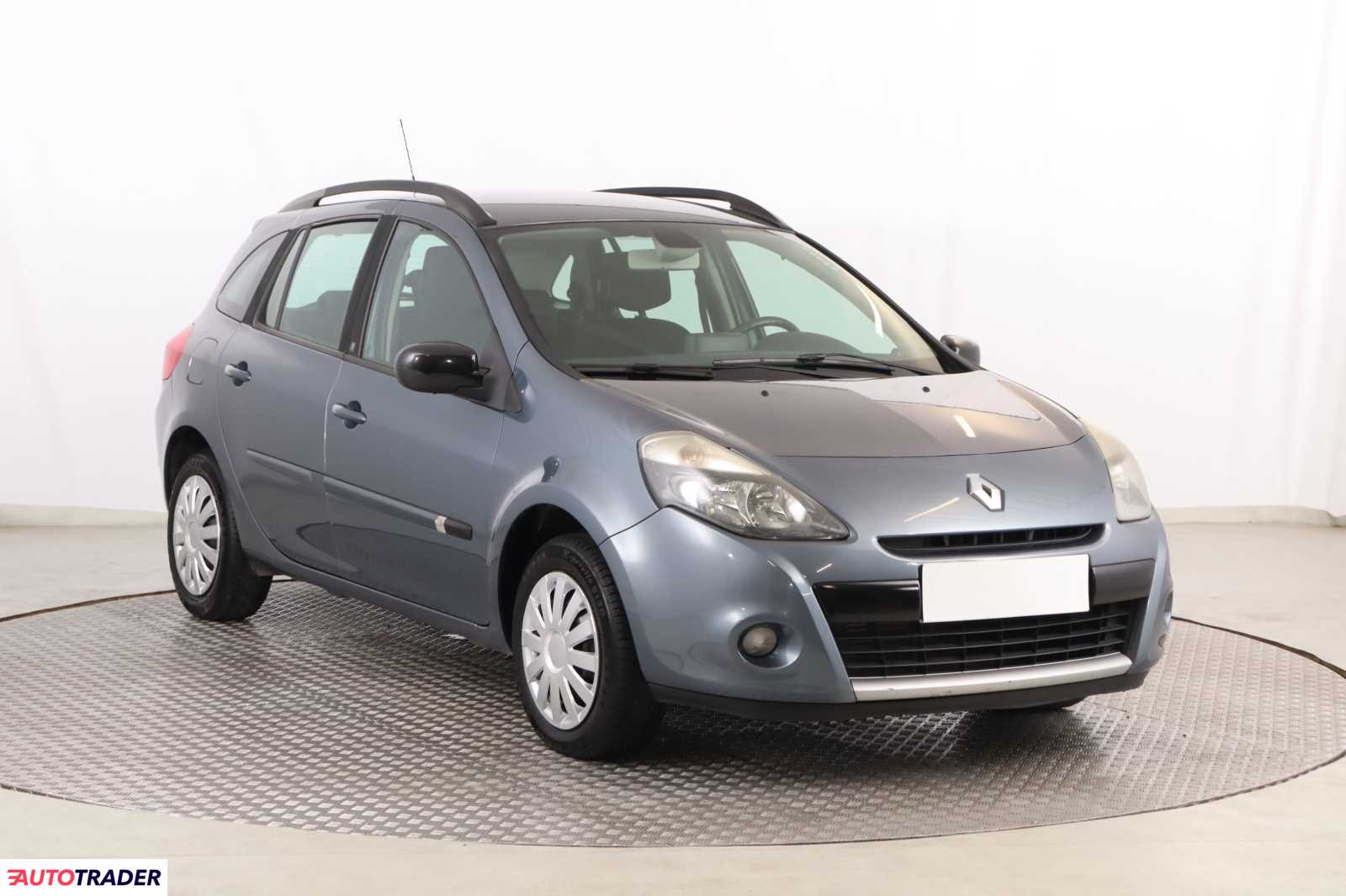 Renault Clio 2010 1.1 99 KM