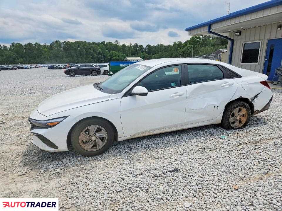 Hyundai Elantra 2025 2