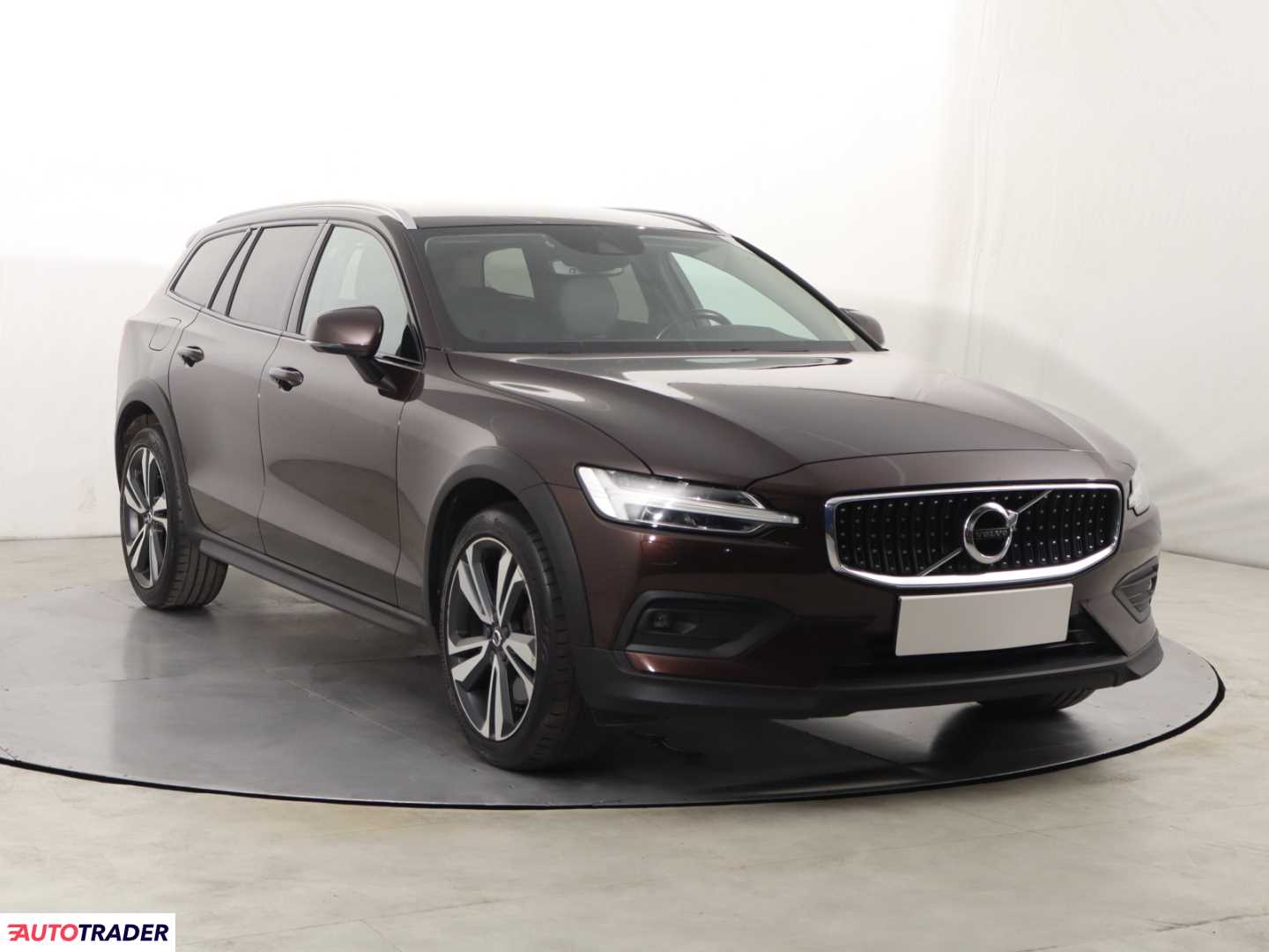 Volvo V60 Cross Country 2021 2.0 246 KM