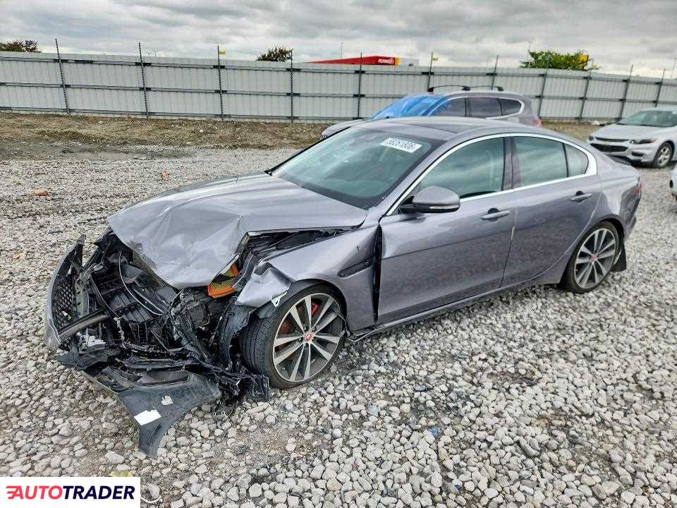 Jaguar XE 2020 2