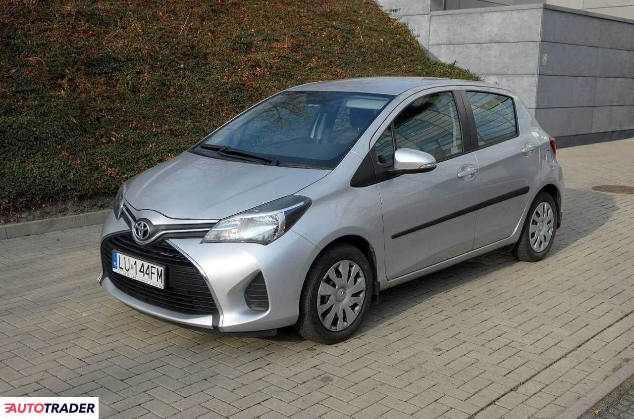 Toyota Yaris 2016 1.3 99 KM Toyota Yaris 2016 1.3 99 KM