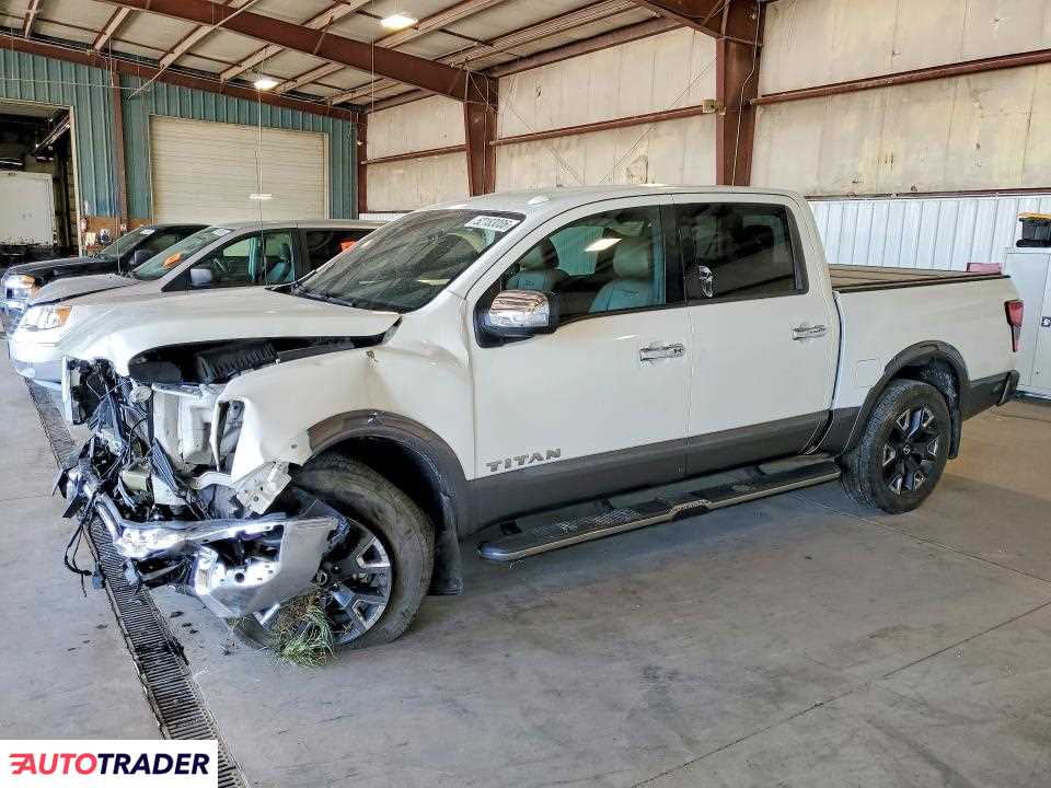 Nissan Titan 2021 5