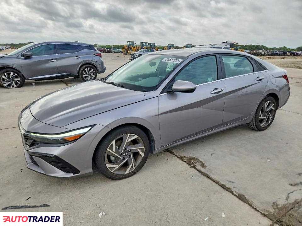 Hyundai Elantra 2025 2