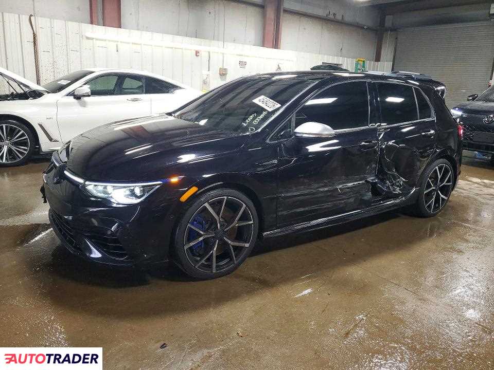 Volkswagen Golf 2024 2