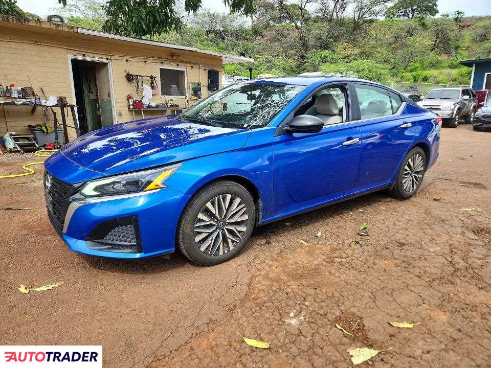 Nissan Altima 2025 2