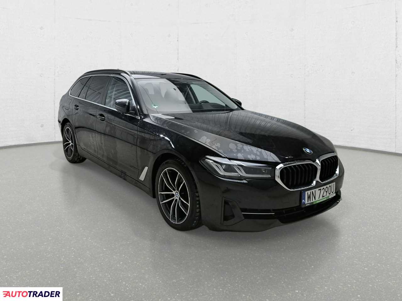 BMW 520 2023 2.0 190 KM