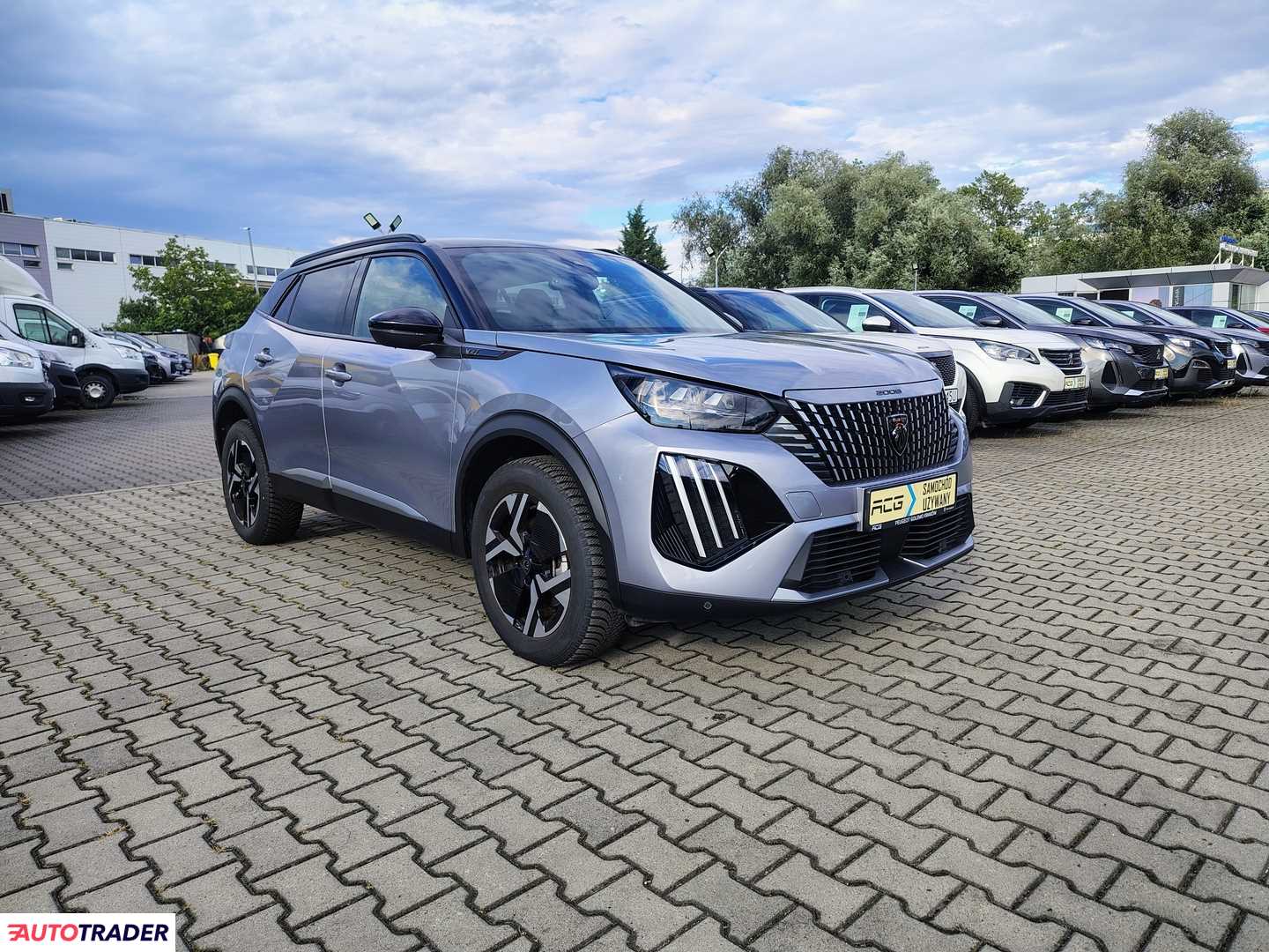 Peugeot 2008 2025 1.2 136 KM