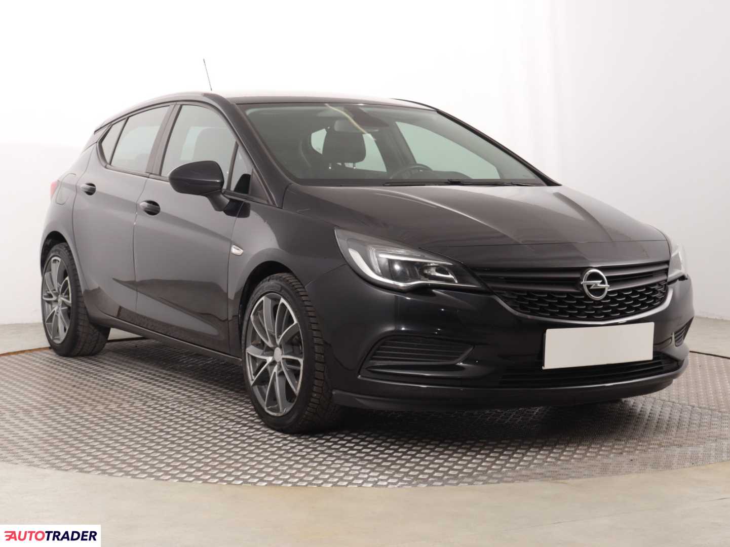Opel Astra 2016 1.6 108 KM