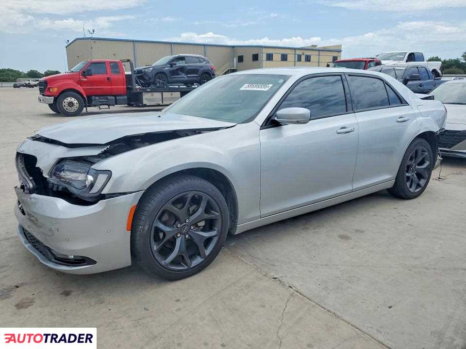 Chrysler 300C 2023 3