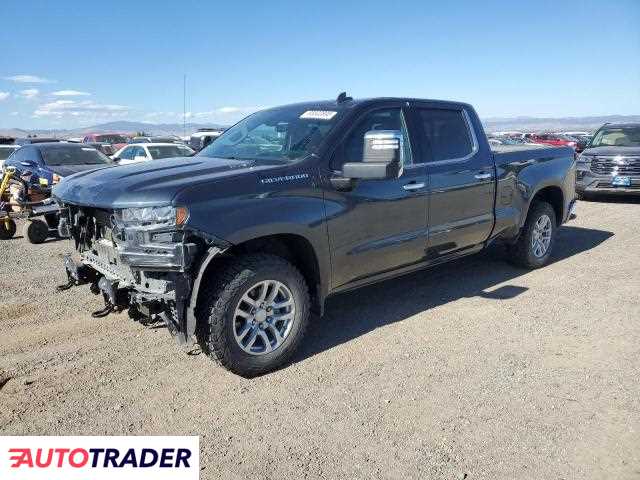 Chevrolet Silverado 2020 3