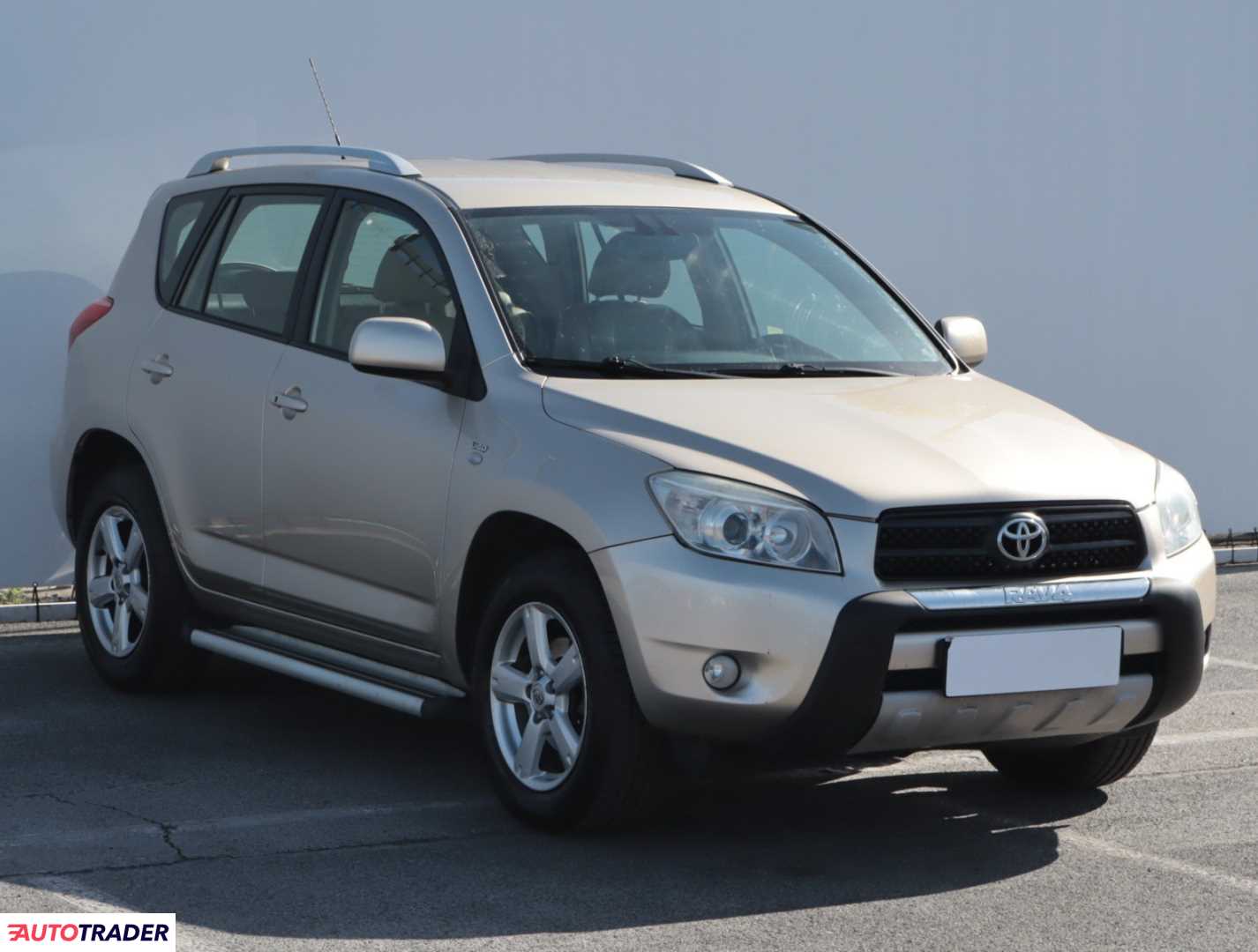 Toyota RAV 4 2007 2.2 134 KM