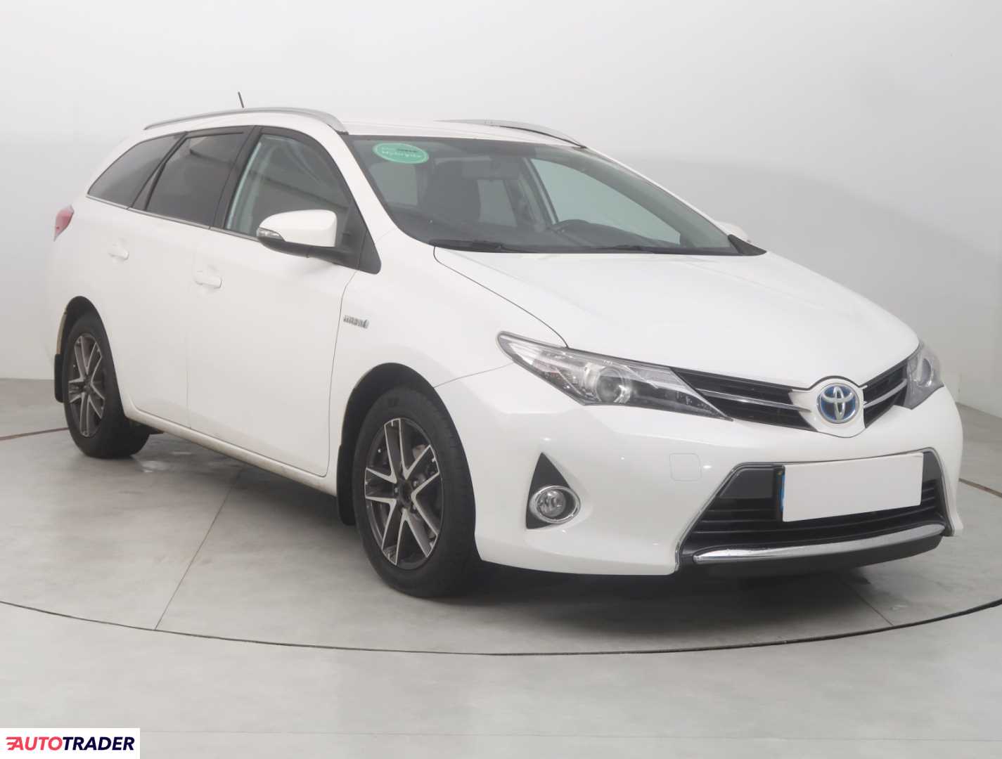 Toyota Auris 2014 1.8 134 KM