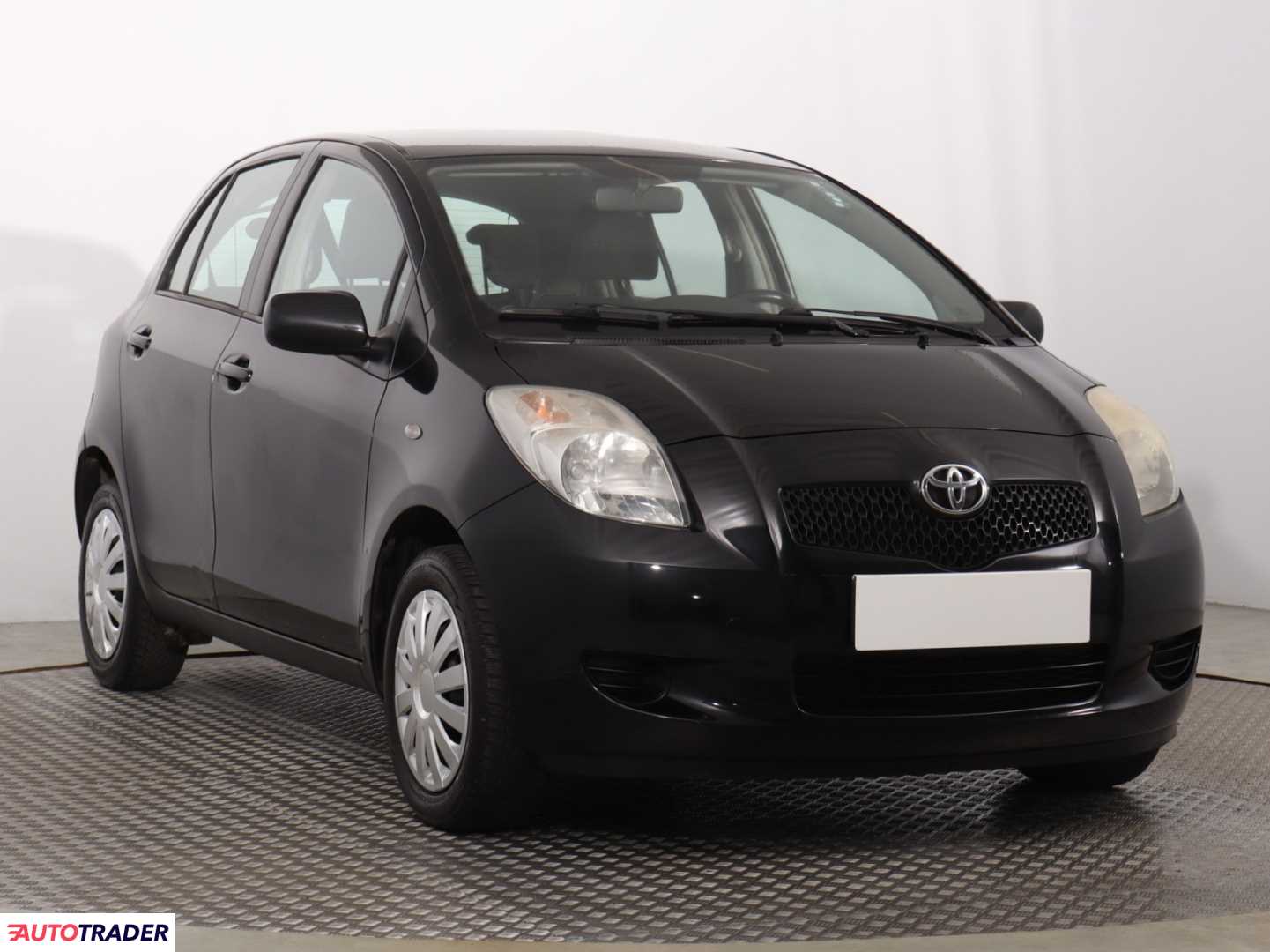 Toyota Yaris 2008 1.0 68 KM
