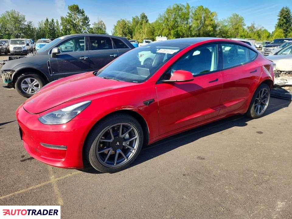 Tesla Model 3 2023