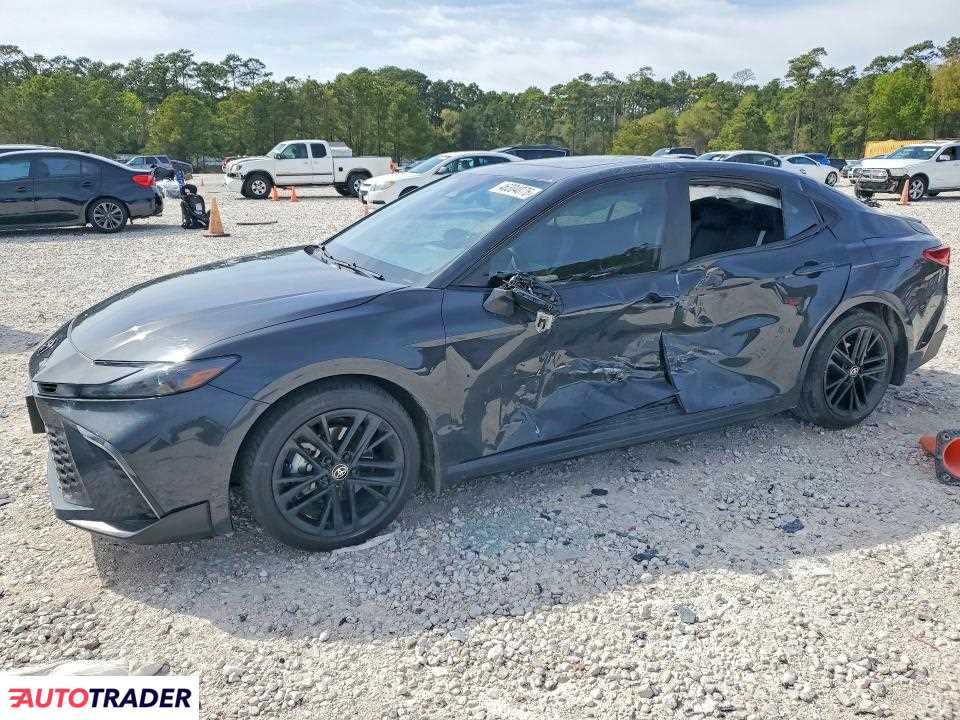 Toyota Camry 2025 2