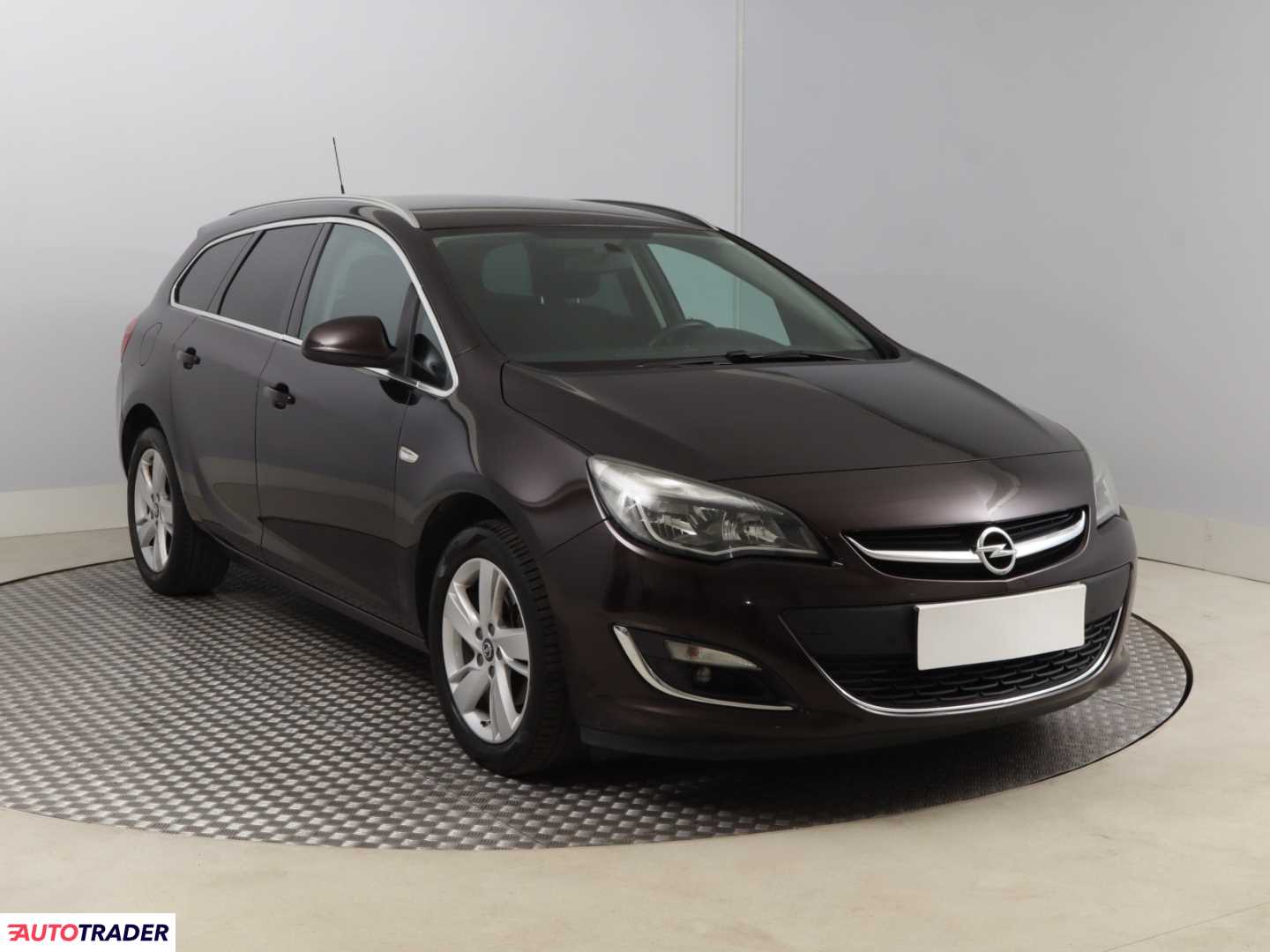 Opel Astra 2014 2.0 162 KM
