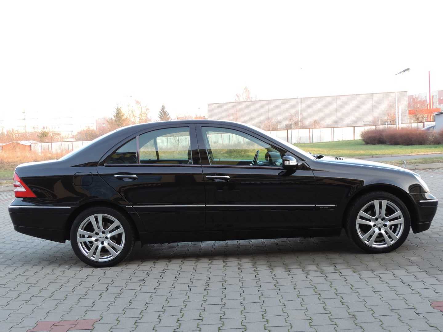 Mercedes Cklasa 1.8 benzyna 143 KM 2003r. (Ostrowiec