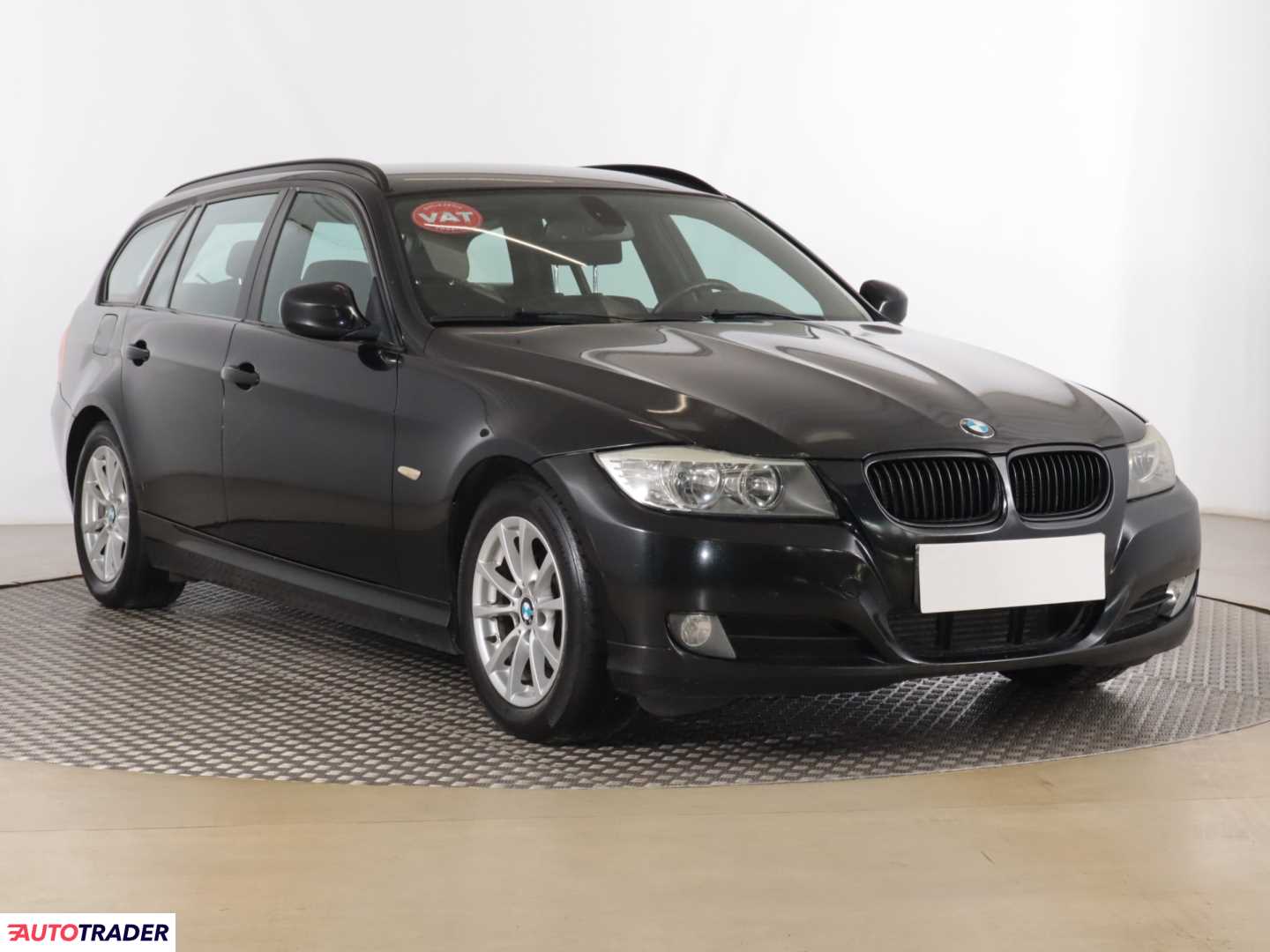 BMW 318 2010 2.0 140 KM